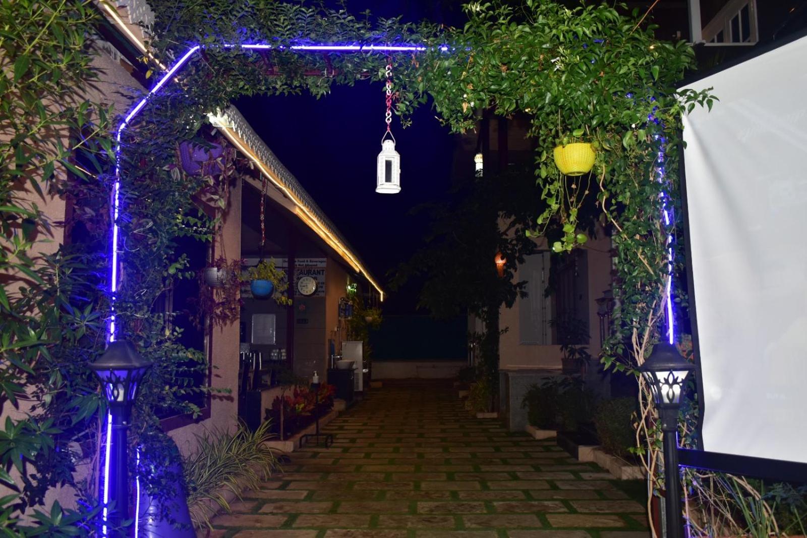 Coastal Bay Inn Alībāg Εξωτερικό φωτογραφία