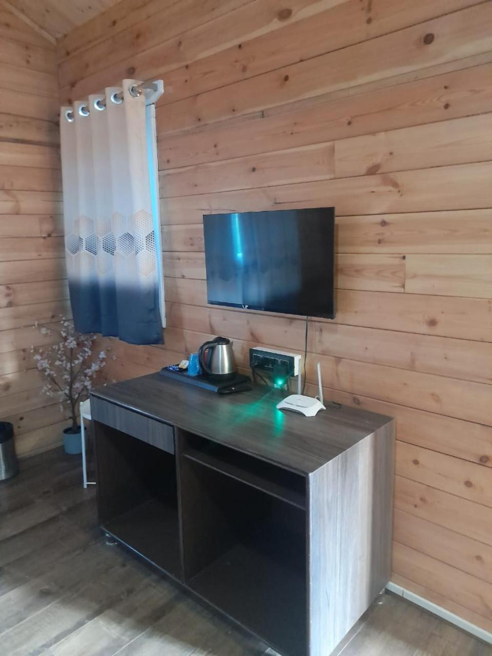 Coastal Bay Inn Alībāg Εξωτερικό φωτογραφία