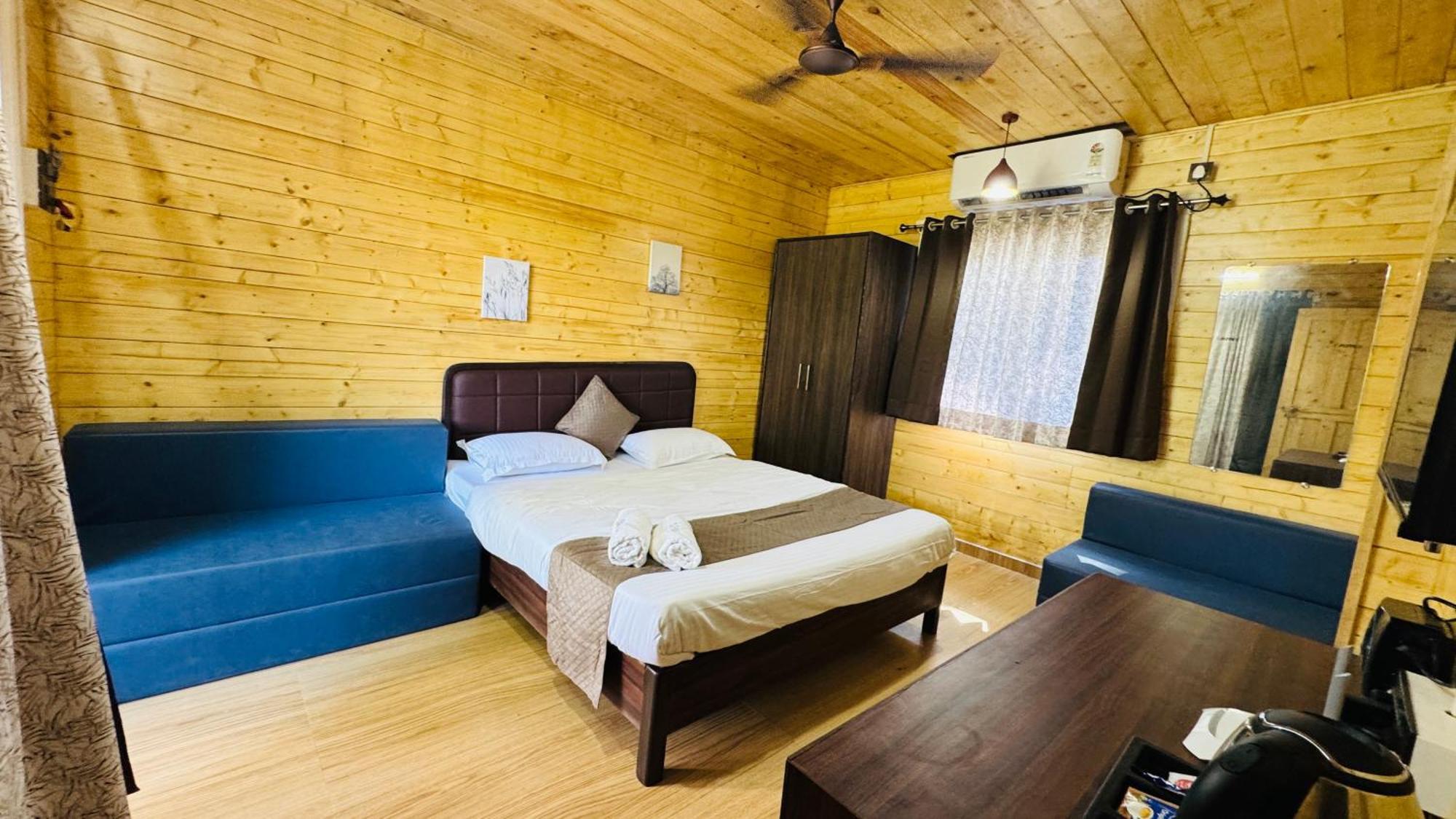 Coastal Bay Inn Alībāg Εξωτερικό φωτογραφία